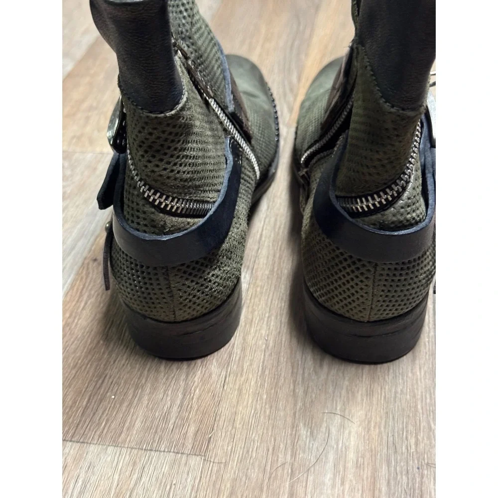 A.S.98 Airstep leather biker ankle boots Green Perforated Buckle Strap Womens